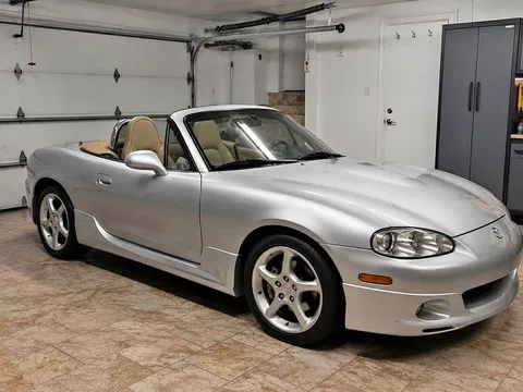 2002 Mazda MX-5 Miata LS
