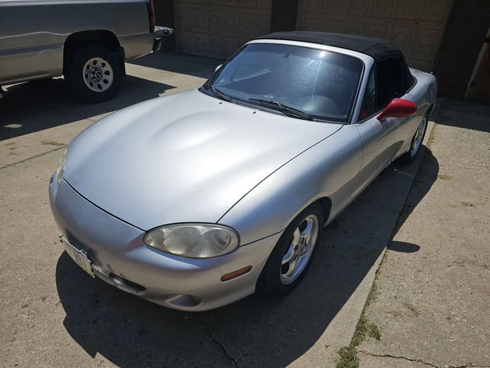 2002 Mazda NB MX-5 Miata - Image 2 of 18