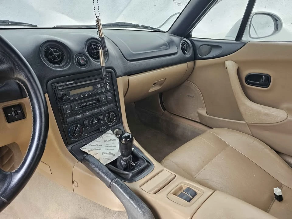 2002 Mazda NB MX-5 Miata - Image 18 of 18