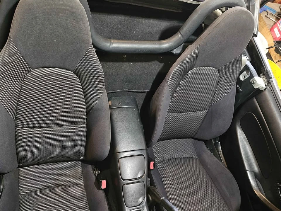 2002 Mazda NB MX-5 Miata - Image 8 of 18