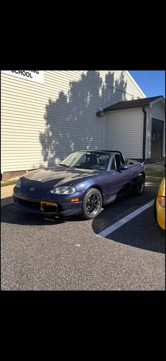 2002 Mazda NB MX-5 Miata - Image 6 of 11