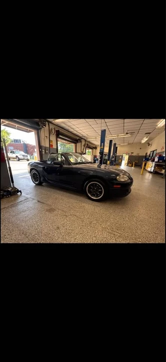 2002 Mazda NB MX-5 Miata - Image 3 of 11