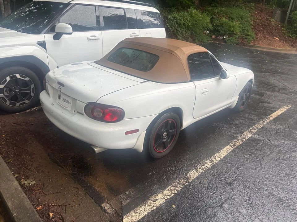 2002 Mazda NB MX-5 Miata - Image 4 of 10