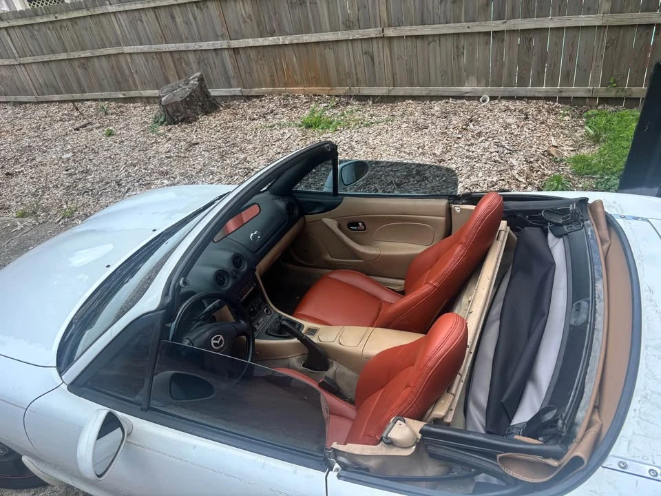 2002 Mazda NB MX-5 Miata - Image 6 of 10
