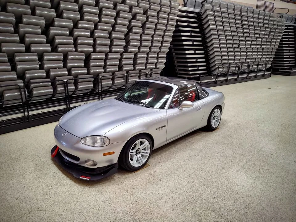 2002 Mazda NB MX-5 Miata - Image 5 of 10