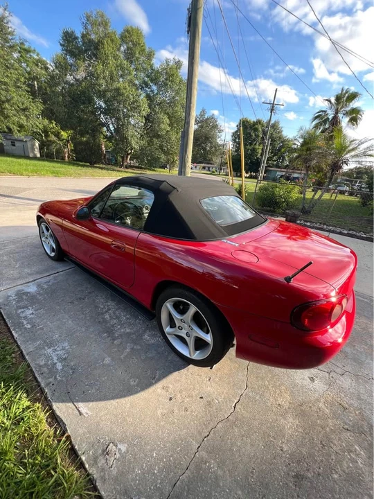 2002 Mazda NB MX-5 Miata - Image 7 of 16