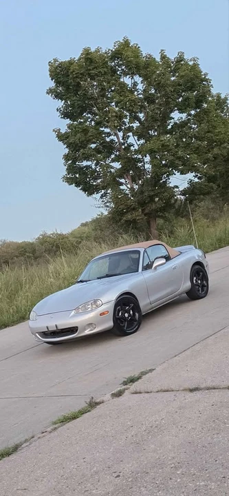 2002 Mazda NB MX-5 Miata - Image 16 of 16