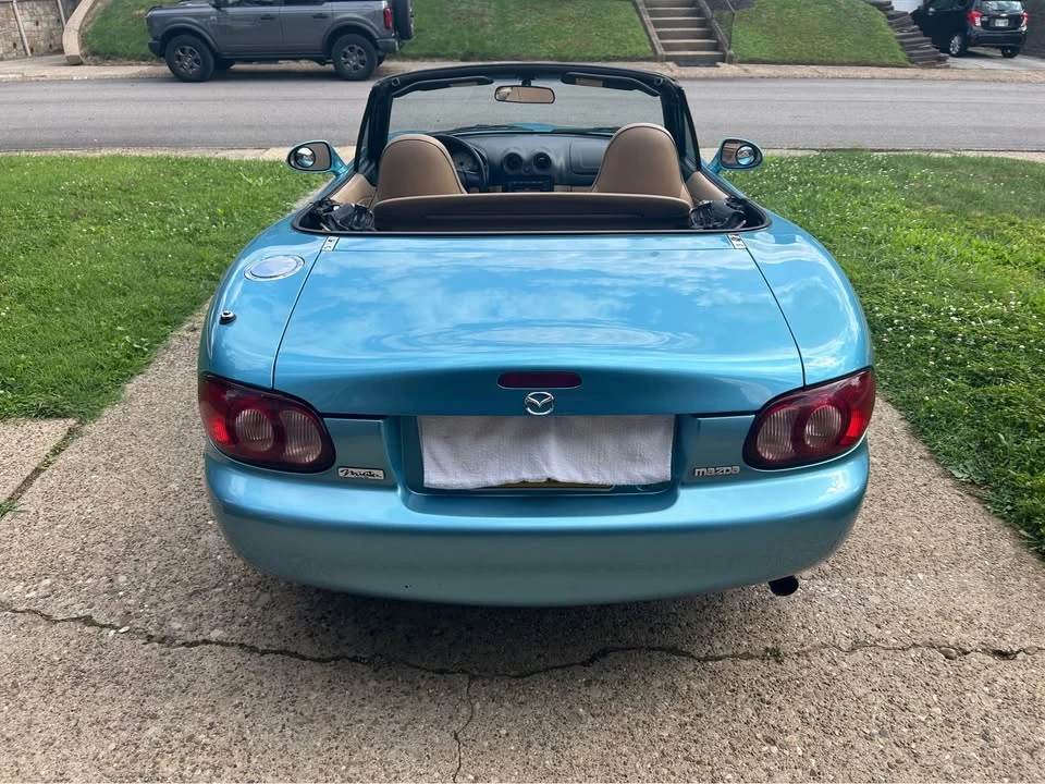 2002 Mazda NB MX-5 Miata - Image 4 of 10