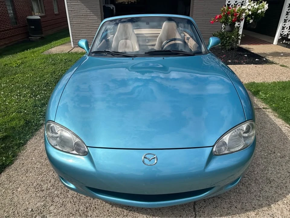 2002 Mazda NB MX-5 Miata - Image 5 of 10