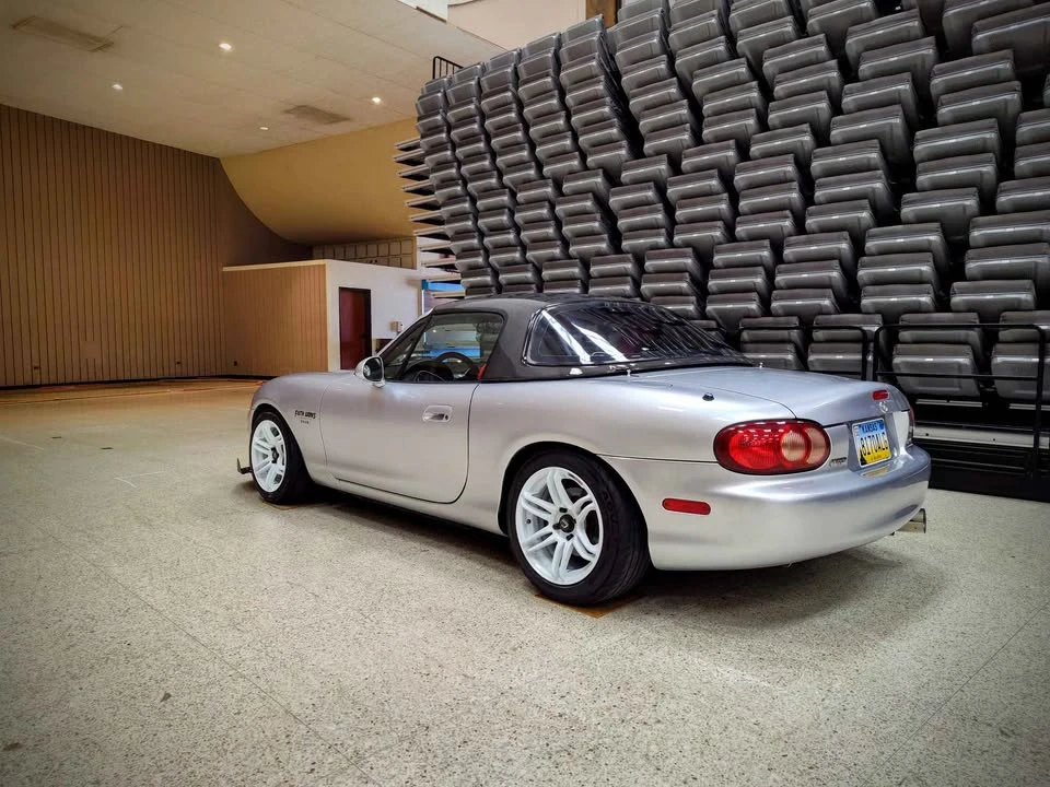 2002 Mazda NB MX-5 Miata - Image 2 of 9