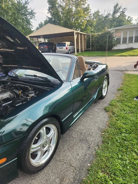 2002 Mazda NB MX-5 Miata - Image 4 of 7