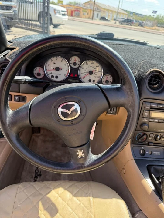 2002 Mazda NB MX-5 Miata - Image 11 of 14