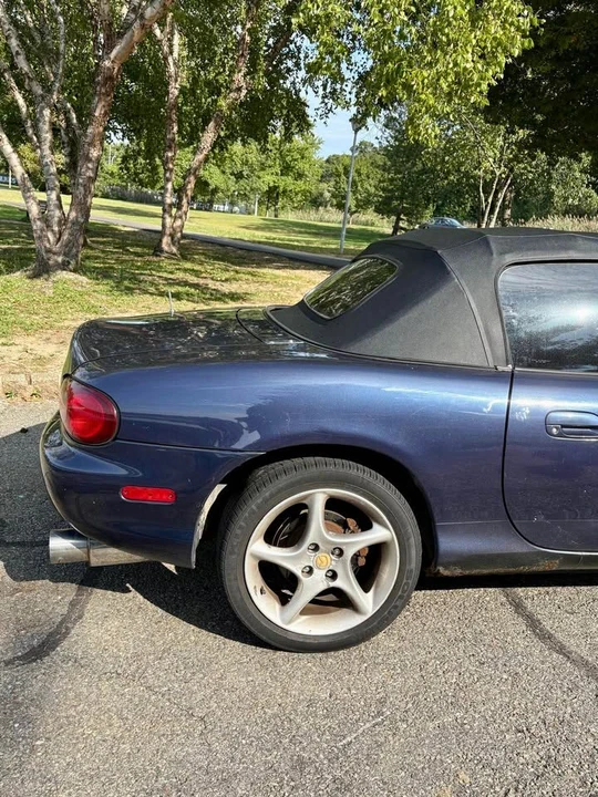 2002 Mazda NB MX-5 Miata - Image 4 of 12