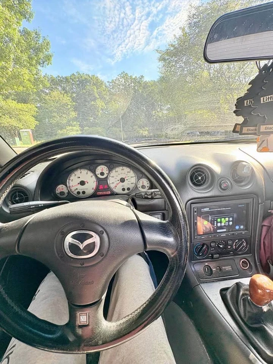 2002 Mazda NB MX-5 Miata - Image 10 of 12