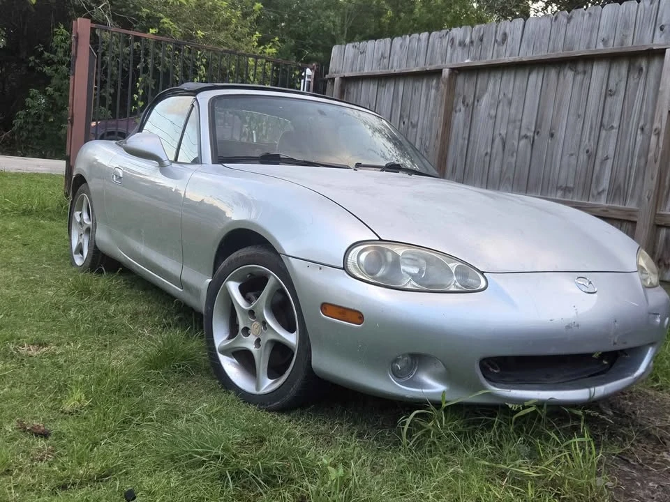 2002 Mazda NB MX-5 Miata - Image 2 of 9