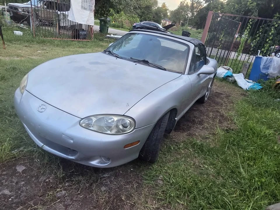 2002 Mazda NB MX-5 Miata - Image 4 of 9