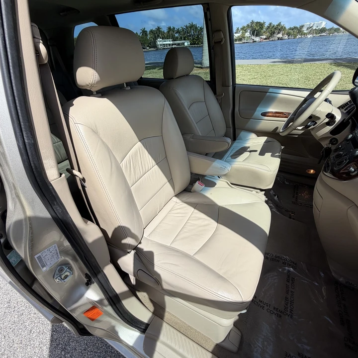2002 Mazda MPV 2nd Gen - Image 15 of 31