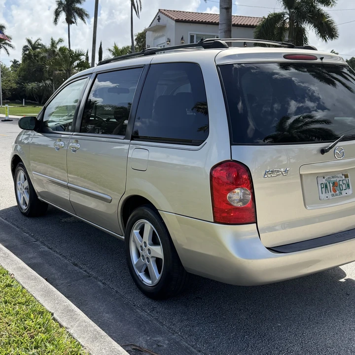 2002 Mazda MPV 2nd Gen - Image 9 of 31