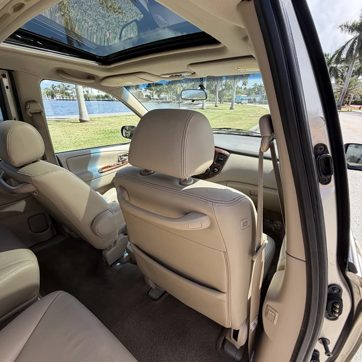 2002 Mazda MPV 2nd Gen - Image 16 of 31