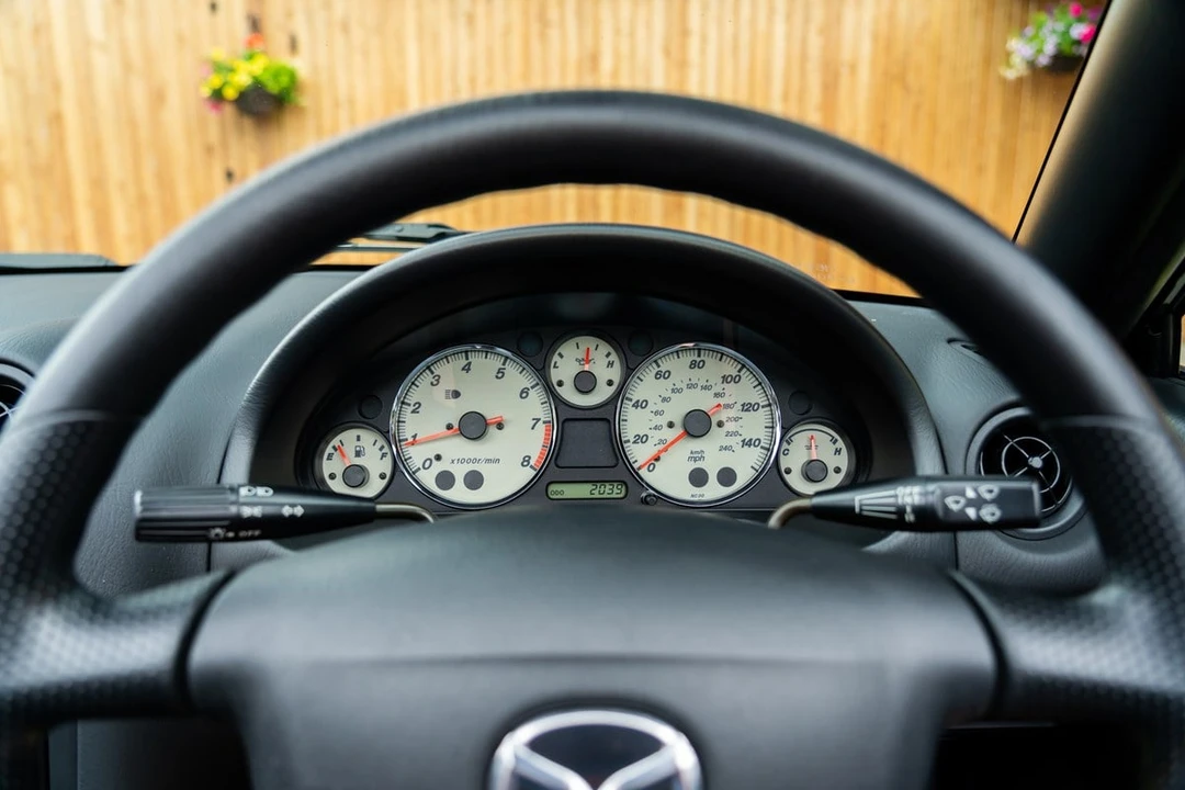 2002 Mazda NB MX-5 Miata - Image 29 of 30