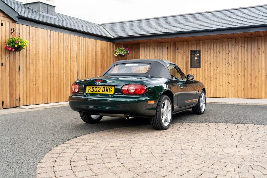 2002 Mazda NB MX-5 Miata - Image 16 of 30
