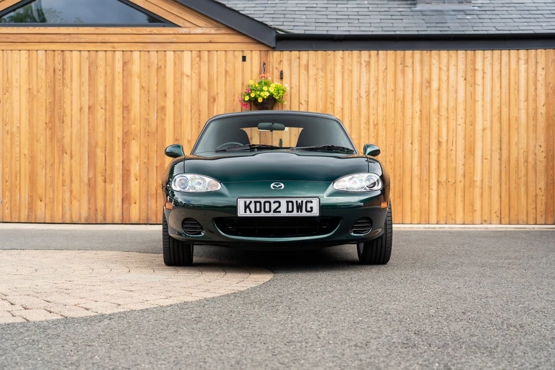 2002 Mazda NB MX-5 Miata - Image 19 of 30