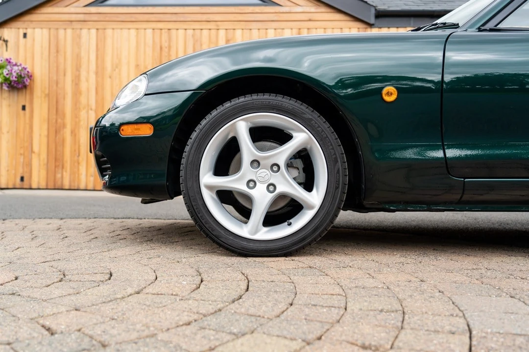 2002 Mazda NB MX-5 Miata - Image 22 of 30