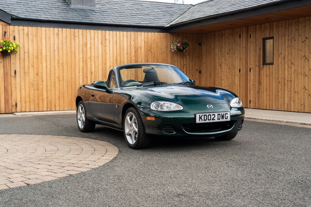 2002 Mazda NB MX-5 Miata - Image 7 of 30
