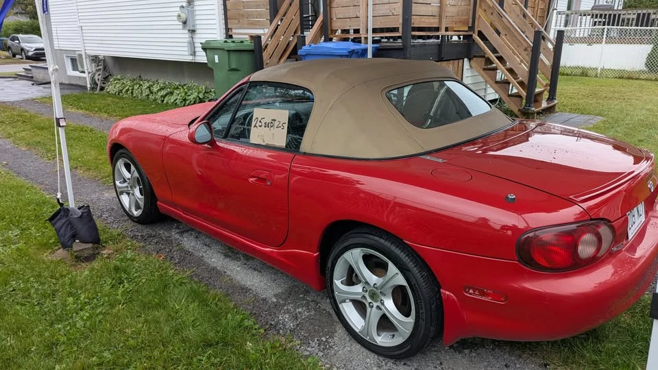 2002 Mazda NB MX-5 Miata - Image 12 of 13