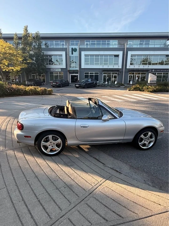 2002 Mazda NB MX-5 Miata - Image 4 of 8