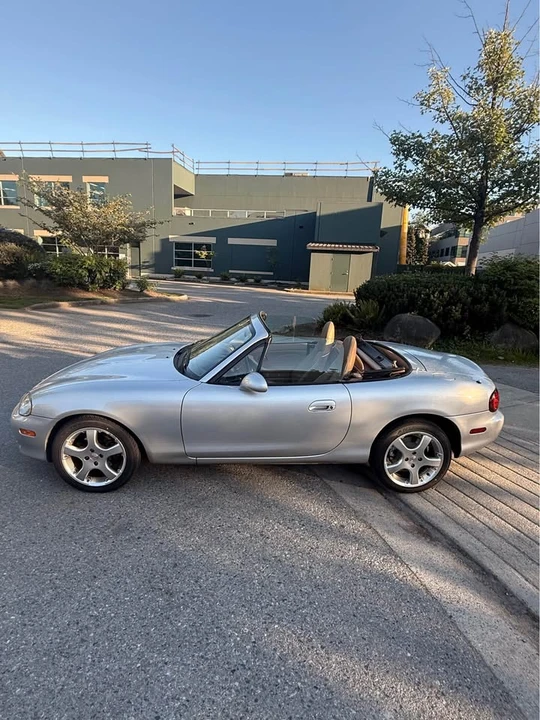 2002 Mazda NB MX-5 Miata - Image 6 of 8