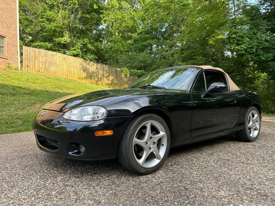 2002 Mazda NB MX-5 Miata - Image 5 of 9