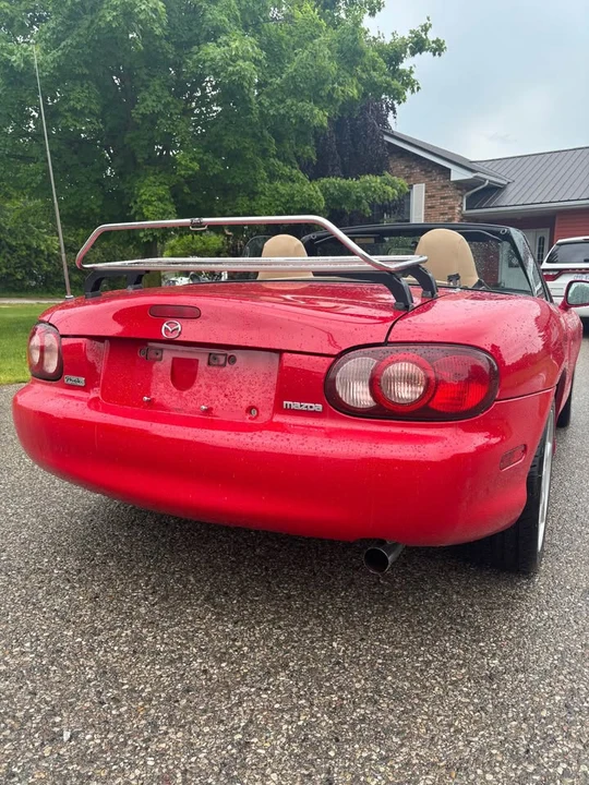2002 Mazda NB MX-5 Miata - Image 8 of 16