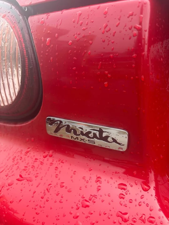 2002 Mazda NB MX-5 Miata - Image 3 of 16