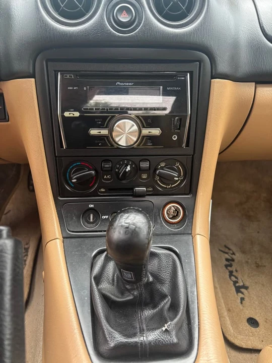 2002 Mazda NB MX-5 Miata - Image 7 of 16