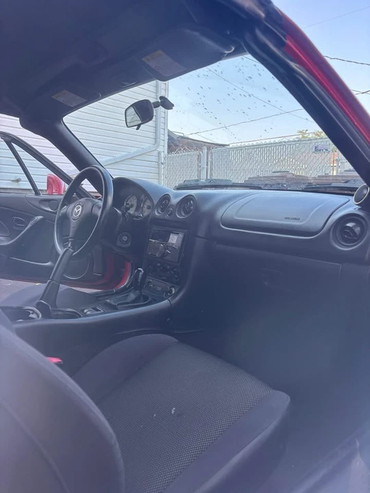 2002 Mazda NB MX-5 Miata - Image 5 of 5