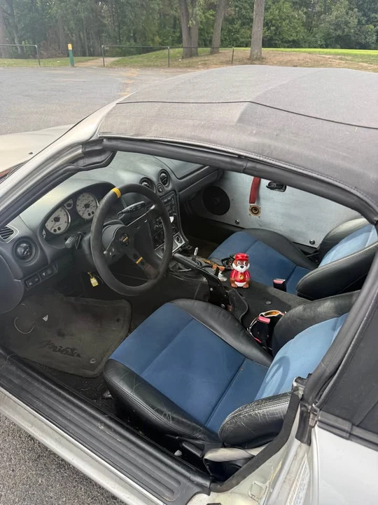 2002 Mazda NB MX-5 Miata - Image 5 of 7