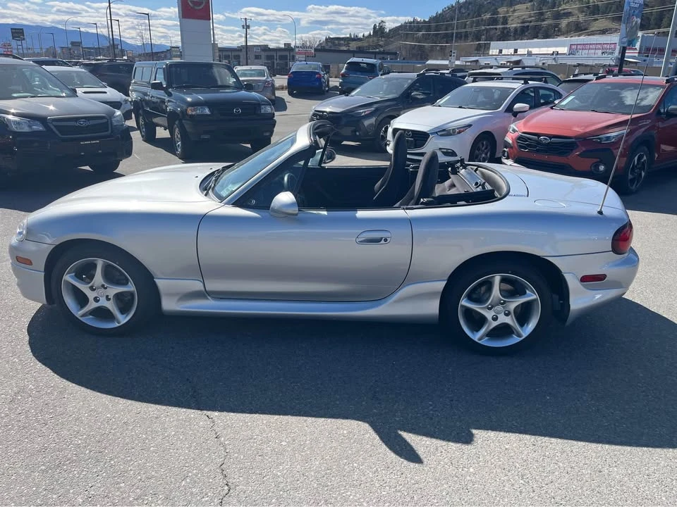 2002 Mazda NB MX-5 Miata - Image 3 of 8