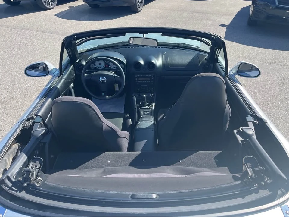 2002 Mazda NB MX-5 Miata - Image 5 of 8