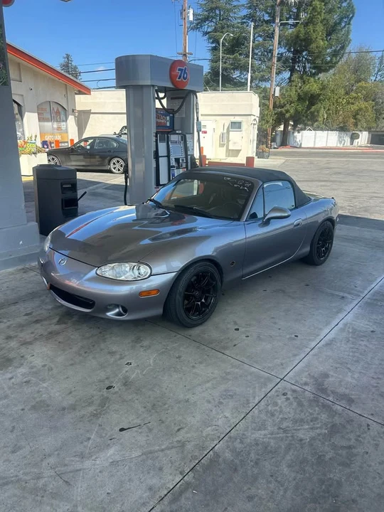 2002 Mazda NB MX-5 Miata - Image 6 of 9