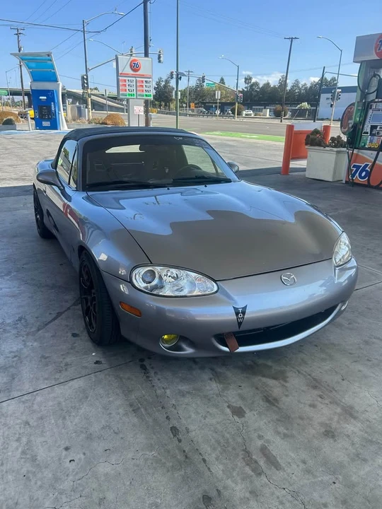 2002 Mazda NB MX-5 Miata - Image 4 of 9
