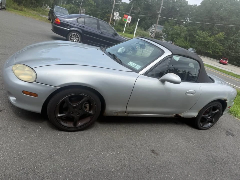 2002 Mazda NB MX-5 Miata - Image 2 of 4