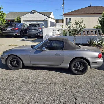 2002 Mazda MX-5 Club Sport Convertible 2D