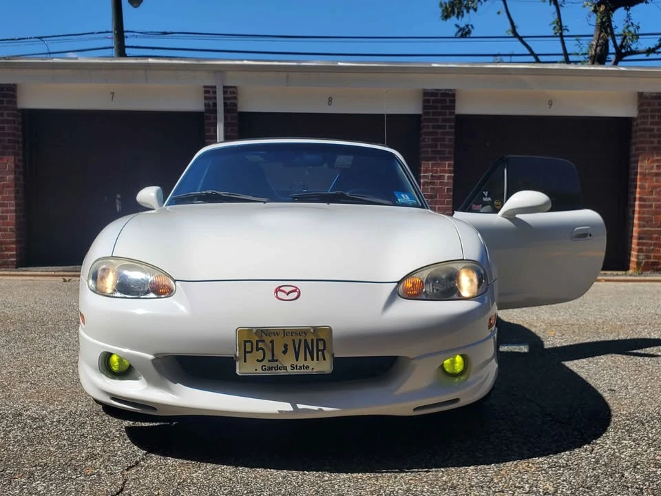 2002 Mazda NB MX-5 Miata - Image 3 of 19