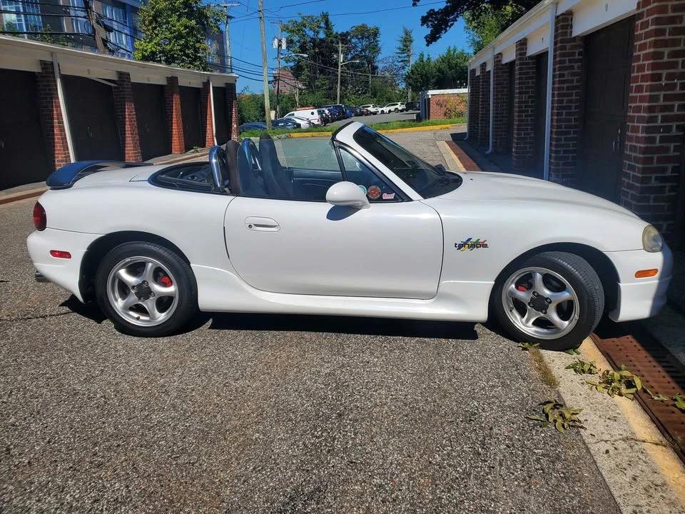 2002 Mazda NB MX-5 Miata - Image 15 of 19