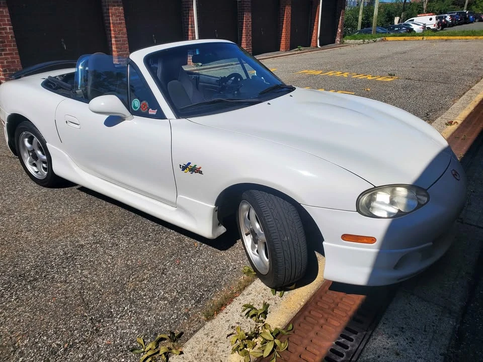 2002 Mazda NB MX-5 Miata - Image 14 of 19