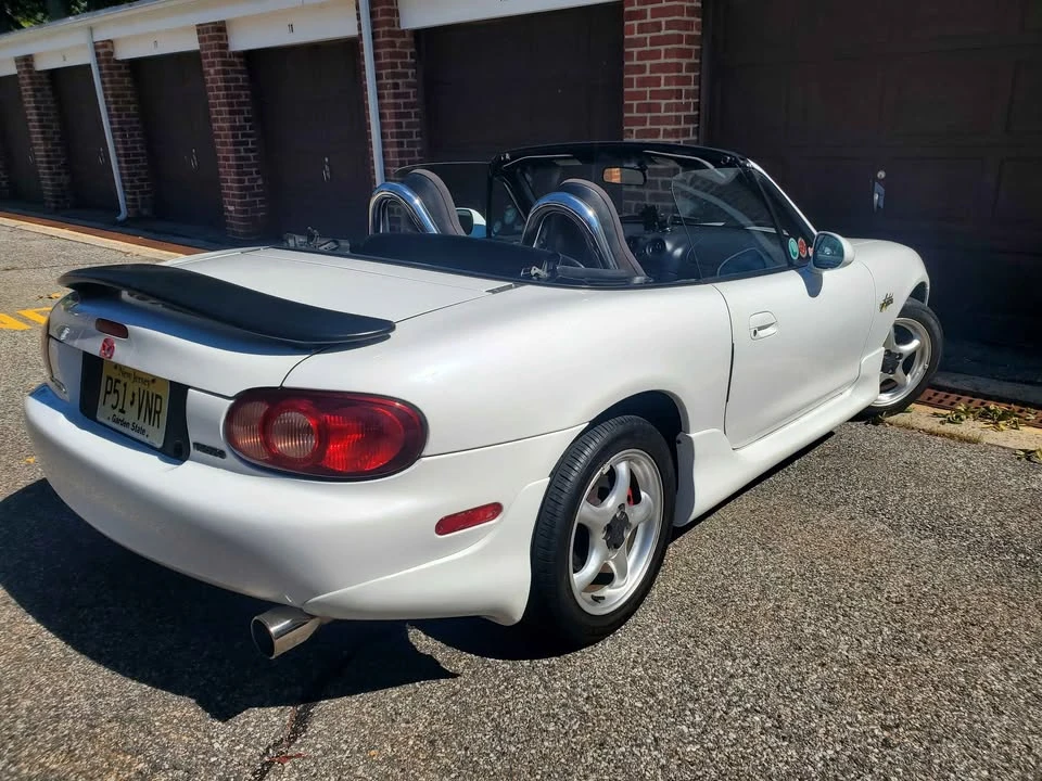 2002 Mazda NB MX-5 Miata - Image 9 of 19