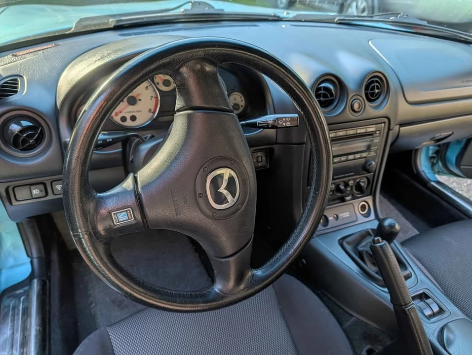 2002 Mazda NB MX-5 Miata - Image 13 of 15