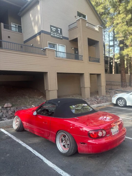 2002 Mazda NB MX-5 Miata - Image 6 of 11