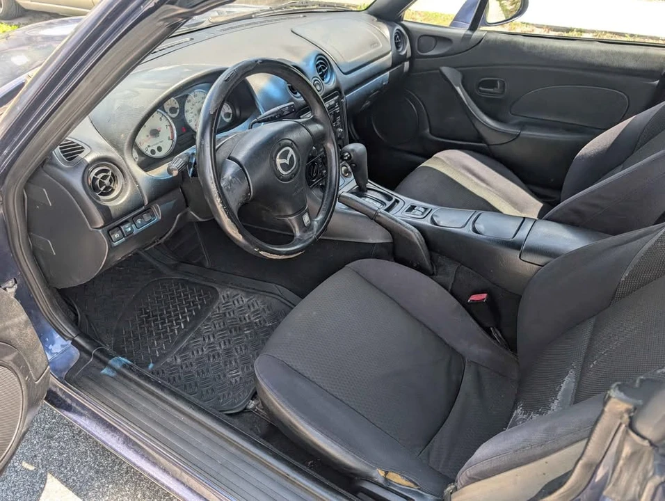 2002 Mazda NB MX-5 Miata - Image 6 of 9